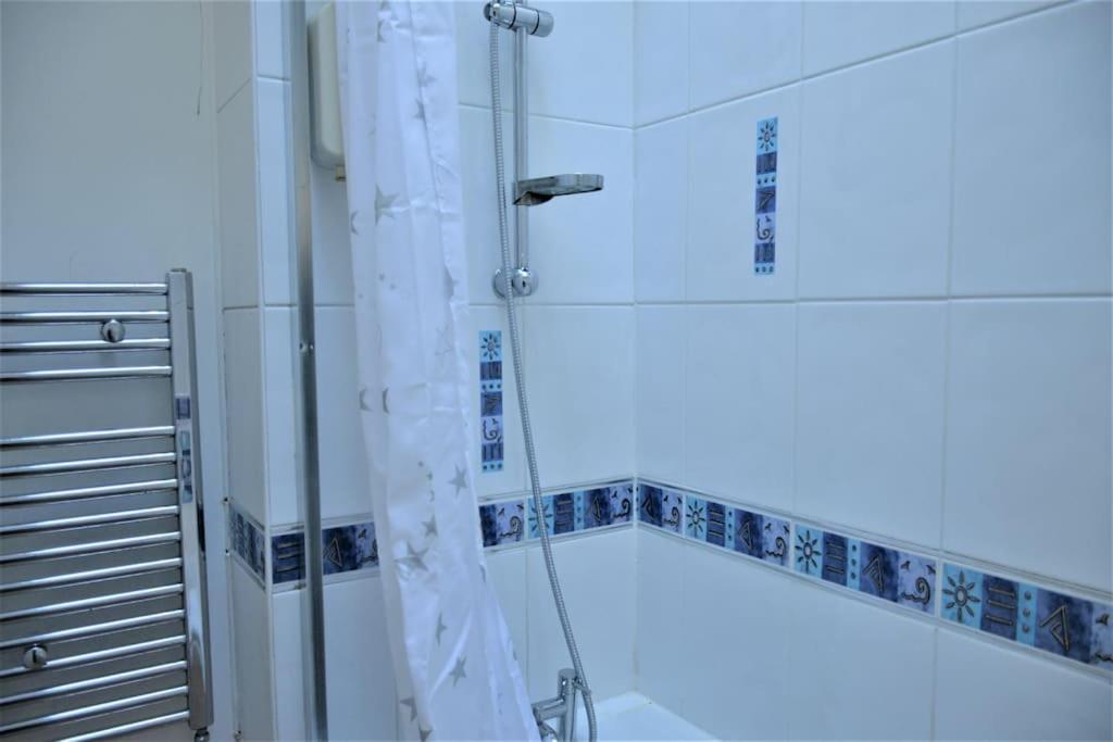 London Zone 2, 2 Bedroom House Esterno foto