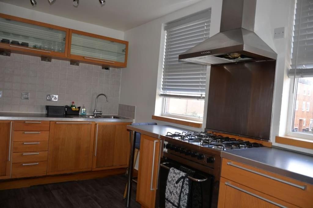 London Zone 2, 2 Bedroom House Esterno foto